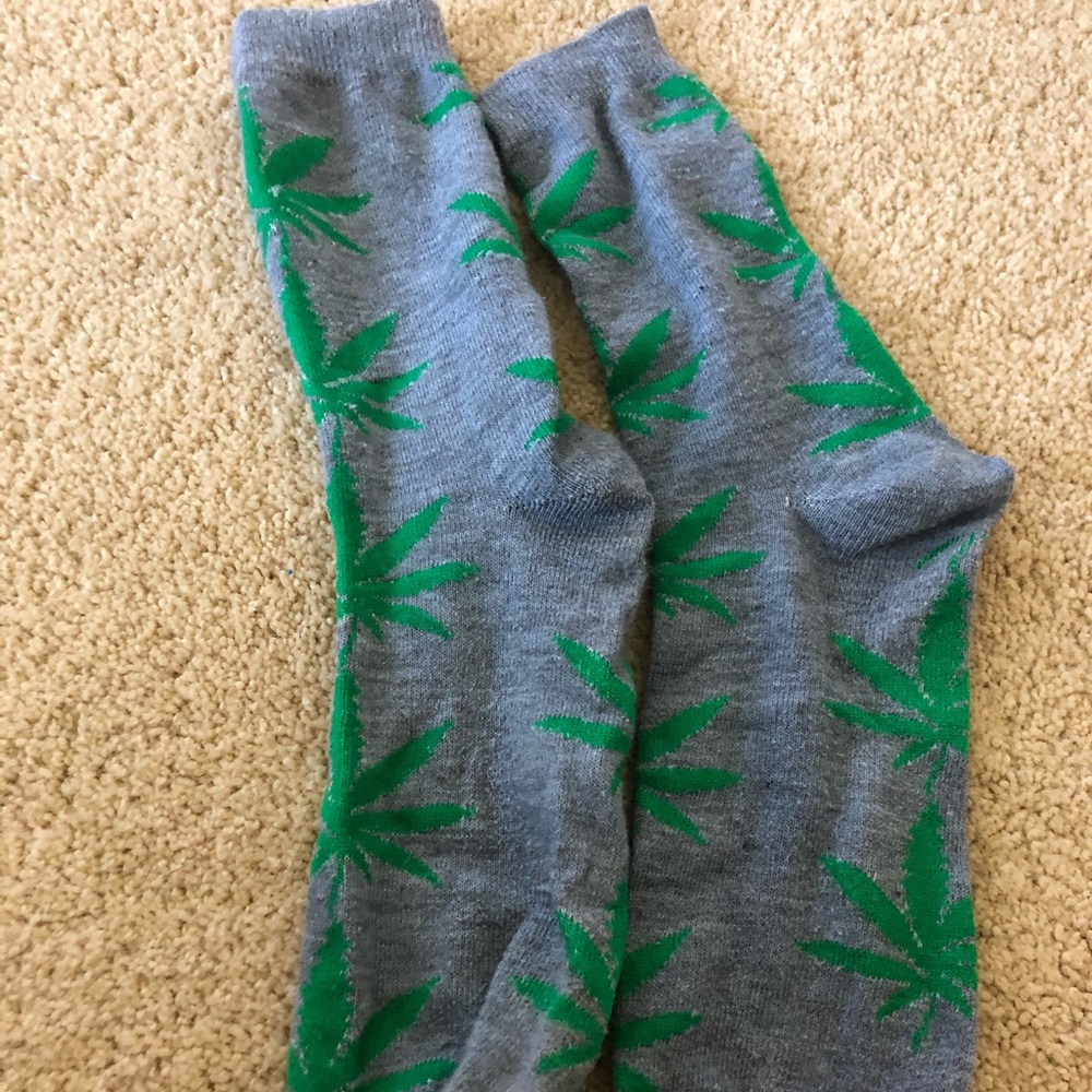 Weed leaf socks